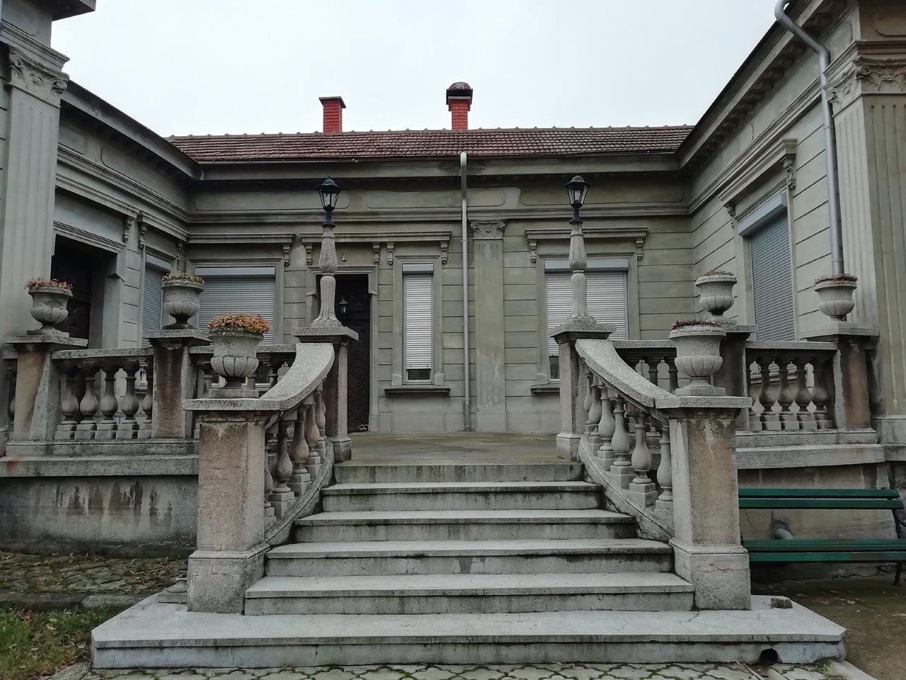 KARADŽIĆEVA 1